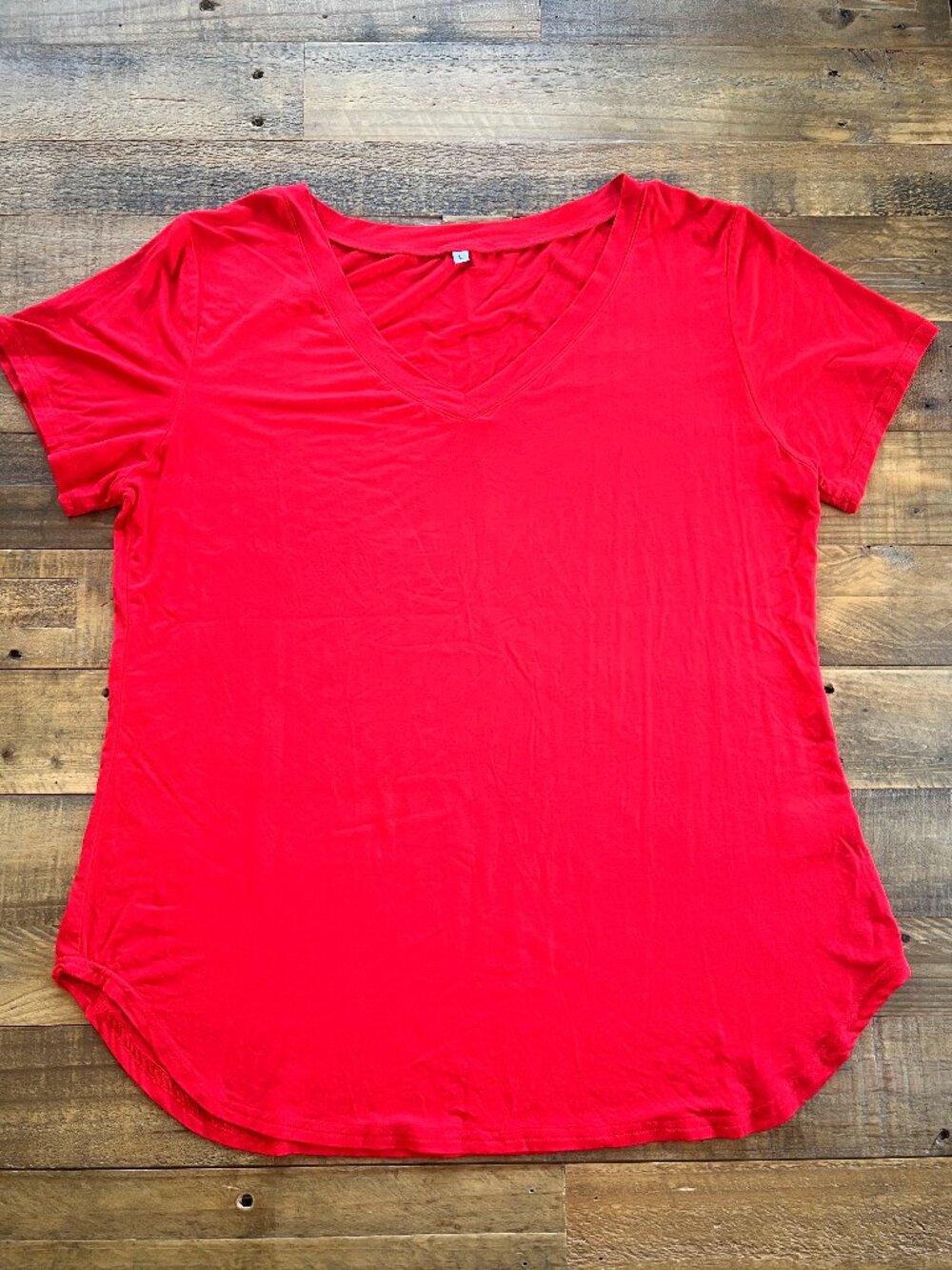 NWOT Bright Cherry Red Super Soft Short Sleeve Tee L
